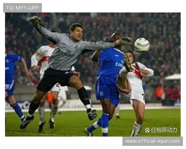 意甲俱乐部青训营冬季开放日，年轻球员参与社区活动